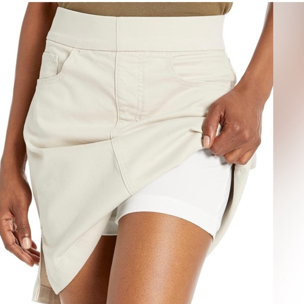 Jag Mid Rise Skort